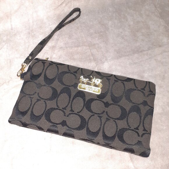 Vintage Coach Wristlet Full‎ Zip Mini Wallet Brown with Gold Tone 8.5x4.5 - Picture 1 of 12